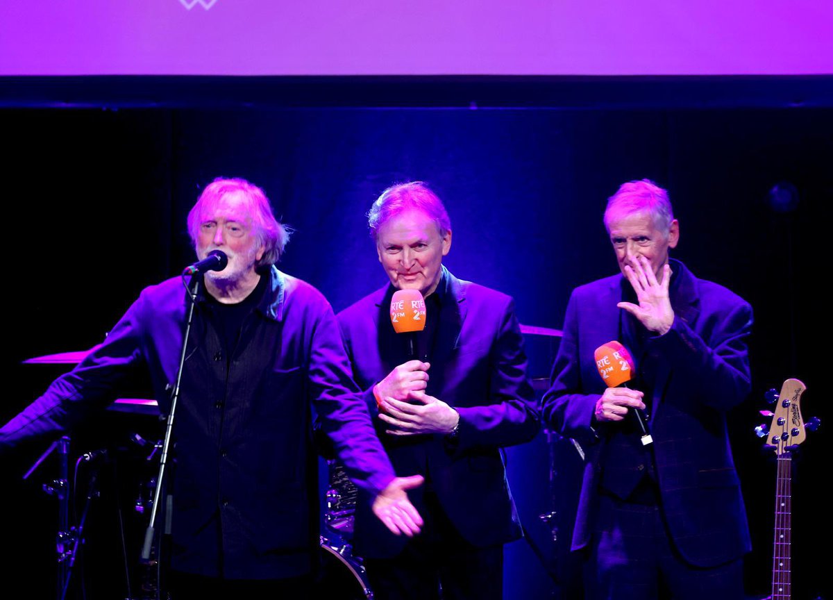 Eamon Carr tweet media