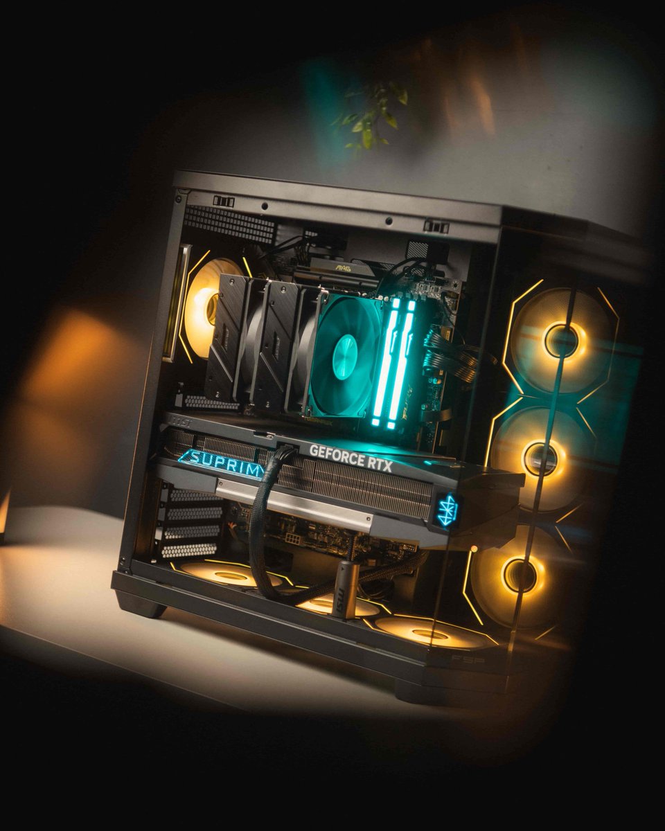 PowerNeverEnds's tweet photo. 🌀Redefine Your View with the FSP U580
Experience the perfect fusion of Three-Glass crystal-clear aesthetics and high-performance engineering.
#U580👉 https://t.co/jtcK2gWpK4
▪️ Credit to: proyamyampc
#PCBuild
#PCGamer
#GamingSetup
#PanoramicView
#PowerNeverEnds https://t.co/OYX9jPWgPz