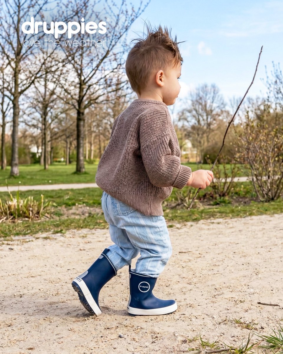 De Druppies Fashion Boots zijn gemaakt van hoogwaardig natuurrubber, licht in gewicht en super flexibel. Ze zijn verkrijgbaar in 8 frisse en hippe kleuren en daardoor perfect te combineren met elke voorjaarsoutfit. 💙🤩

#streetstyle #kidsfashion #kidsoutfit #lente #voorjaar