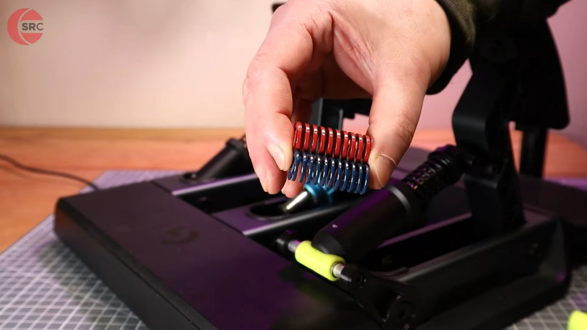 Sim Racing Corner tweet media