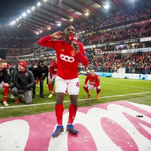Standard CL Belgique tweet media