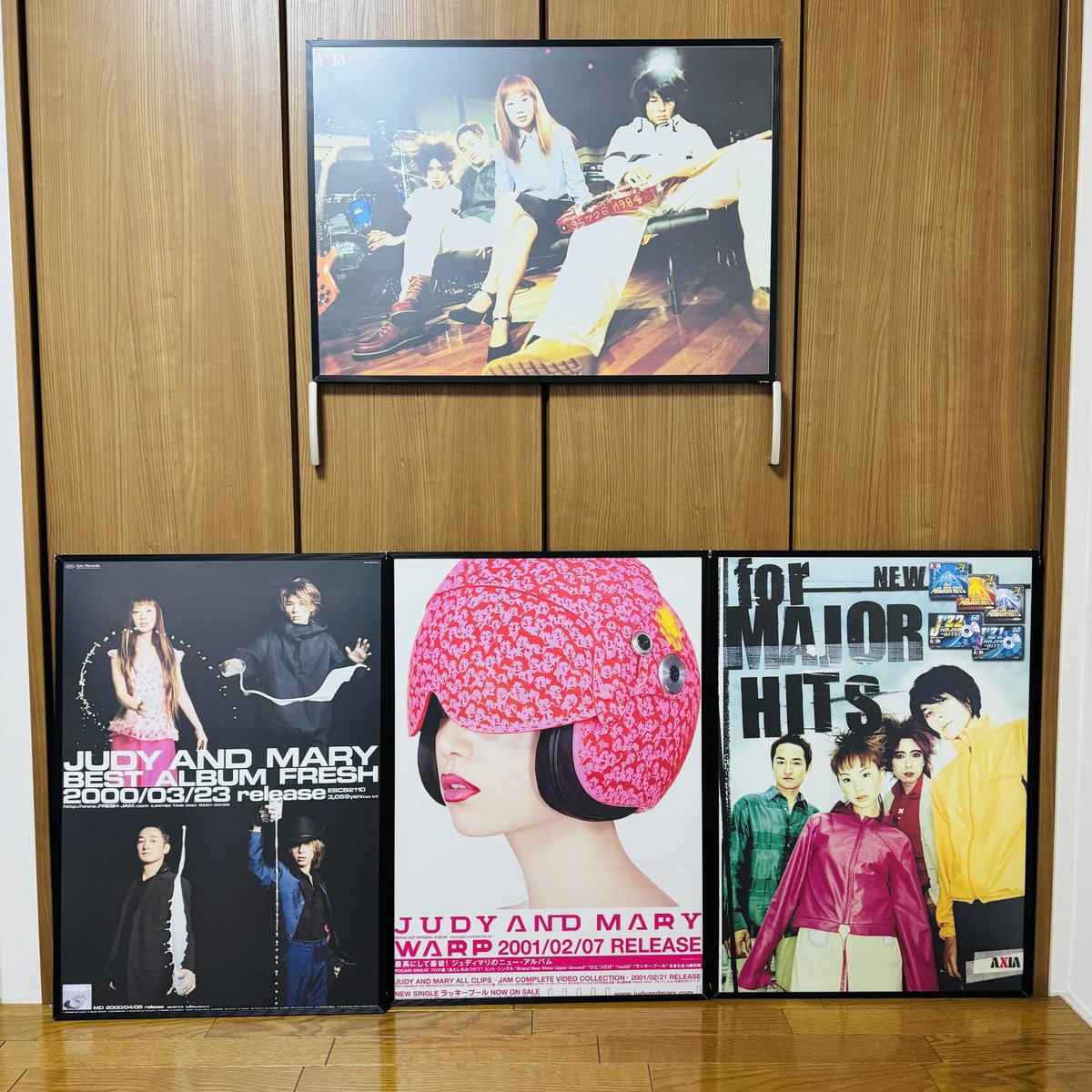JUDY AND MARYのポスター、クルクルになってたからフレーム届くまで
