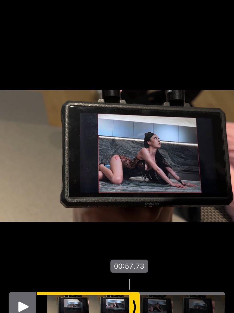 camo gallery tweet media