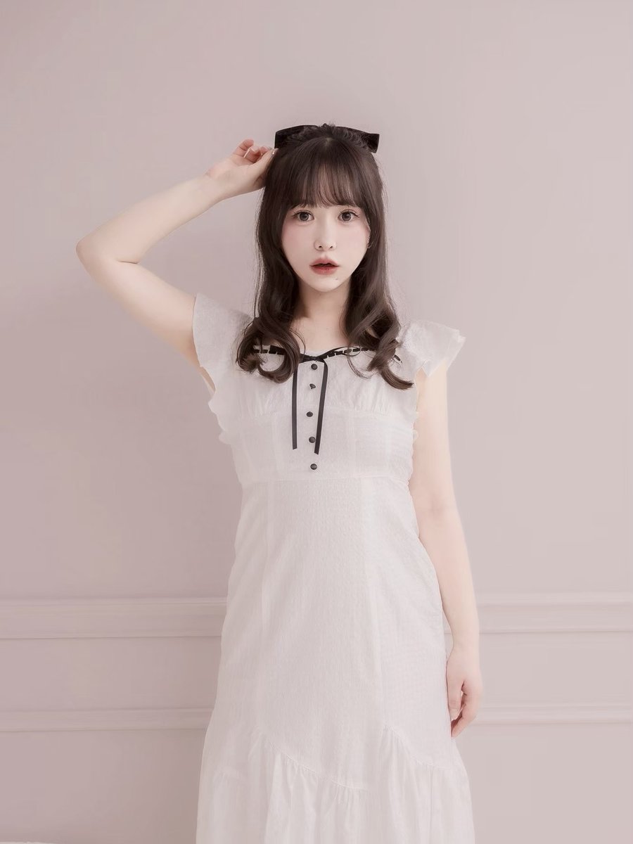 dolceliche's tweet image. ＼ RESTOCK ITEM ／
昨年大人気だったアイテムが再販決定♡

2026.3.10 release  
Spring Collection 🐇

◼︎イレギュラーヘムティアードワンピース
（ブラックチェック/ホワイトチェック/ブラック) 
¥18,000(taxin)

dolceliche.shop/items/686200b9…

#dolceliche