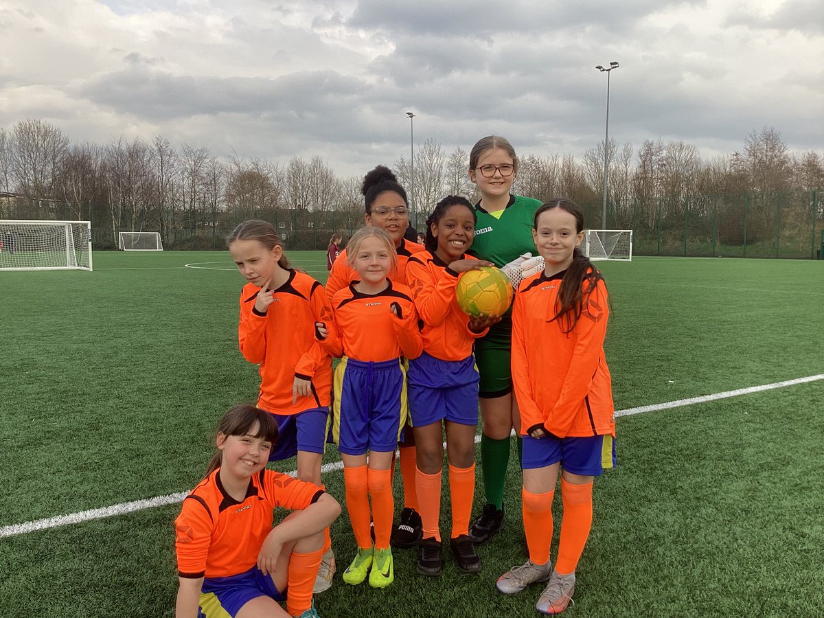 PE Mr Tomkins tweet media