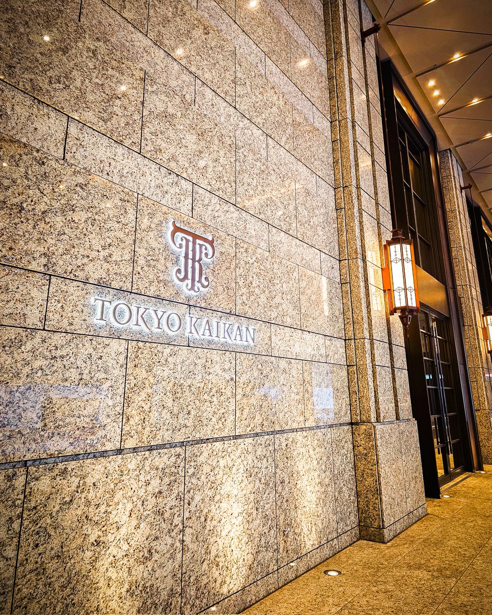 ■パーティー演奏
　於：東京會舘　丸の内本館

会館でなく會舘というところに
設立106年、四つの時代を生きた
ただならぬ歴史を感じます。

とにかく楽しく、とのことでしたので
オペラ・ミュージカル・ジャズ・
アニソン・ポップスの楽し～い歌
ばかり演奏いたしました✨