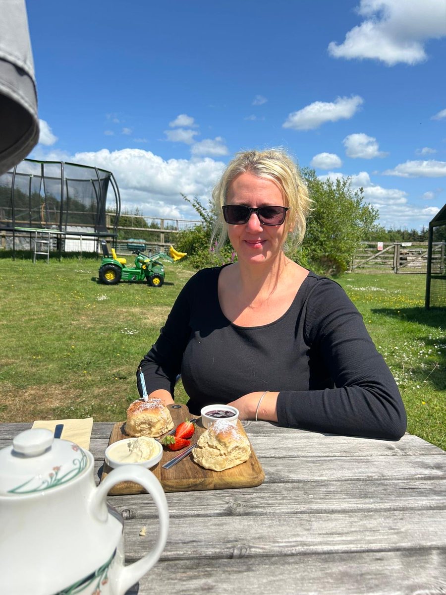 Essexbird 🏴󠁧󠁢󠁥󠁮󠁧󠁿🇺🇸🇬🇧🚜💋🐶♊️ tweet media