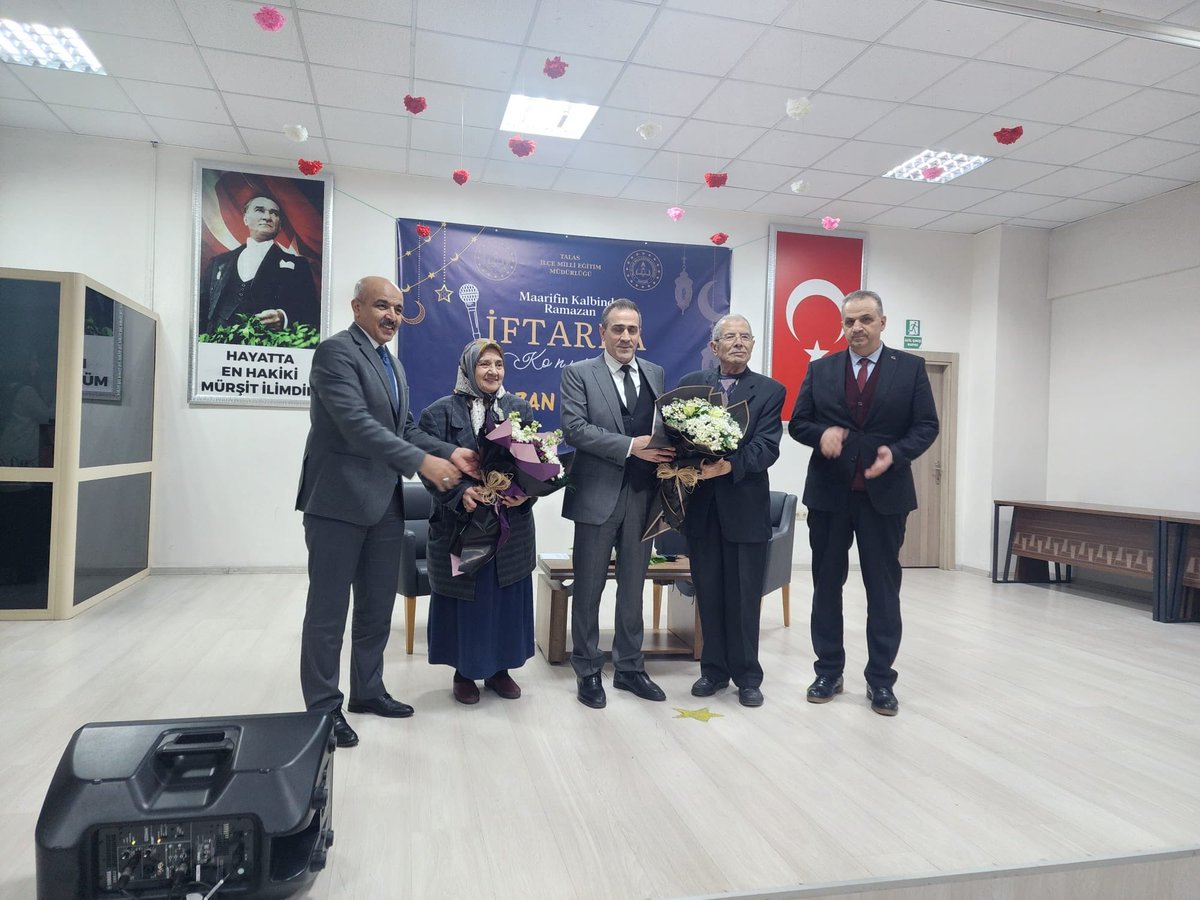 TalasMEM's tweet photo. “Maarifin Kalbinde Ramazan İftarda Konuşalım” programı, Kaymakamımız Sayın İlyas Memiş’in öğrencilerimizle gerçekleştirdiği samimi sohbetle gerçekleştirildi Emeği geçen idareci ve öğretmenlerimize teşekkür ederiz
@tcmeb 
@Yusuf__Tekin 
@CoskunESEN57 
@ilyas_memis 
@OMALKOCOGLU https://t.co/KNVXVOrEjn