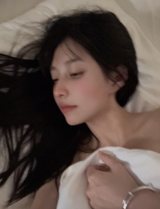 蕾丝小内裤 tweet media