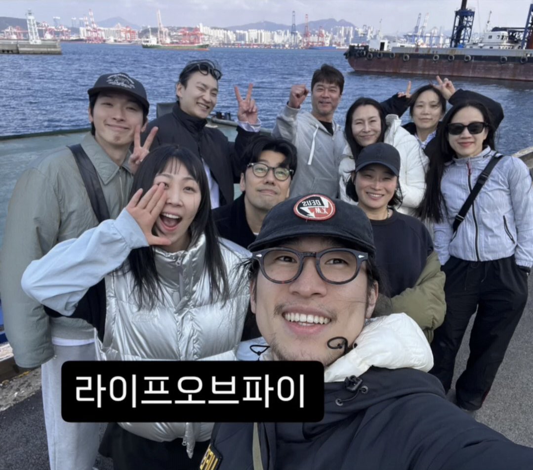 깡큩 tweet media