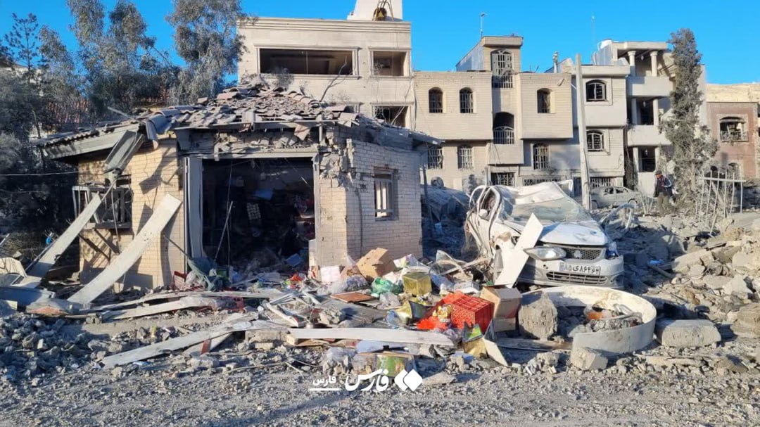 Nexo_Latino's tweet photo. 📷 20 muertos y 30 heridos en ataque de EEUU e Israel contra parque infantil y centro de emergencias en el sur de Irán https://t.co/NREdrKbMqL