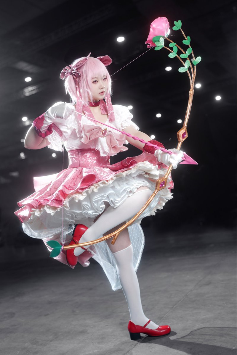 Tsurukooo_'s tweet photo. #madoka 其实妆画的一点也不好，拍了好久一直没想发出来 https://t.co/v0atMY0P9c