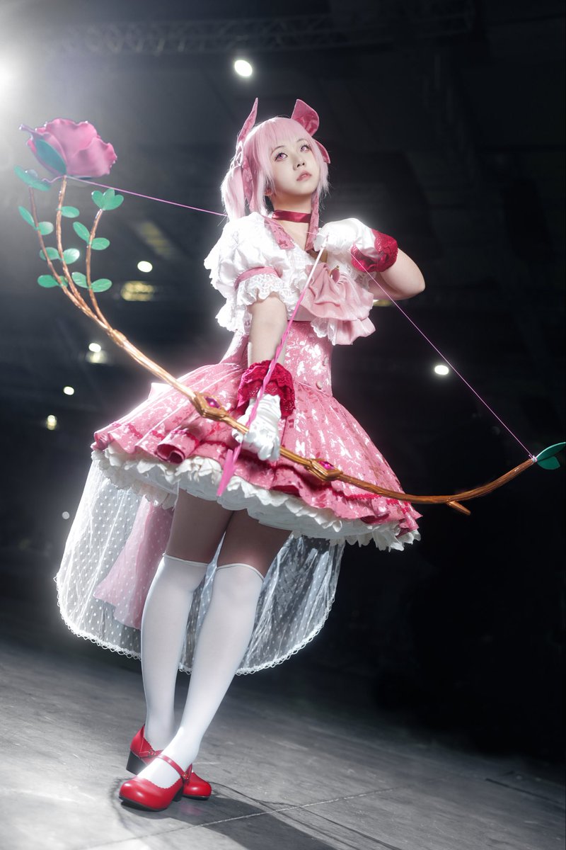 Tsurukooo_'s tweet photo. #madoka 其实妆画的一点也不好，拍了好久一直没想发出来 https://t.co/v0atMY0P9c