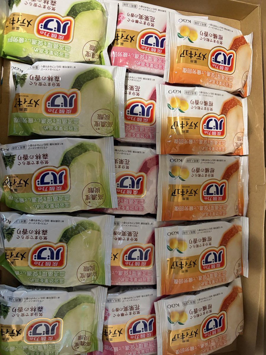 ゆろみー tweet media