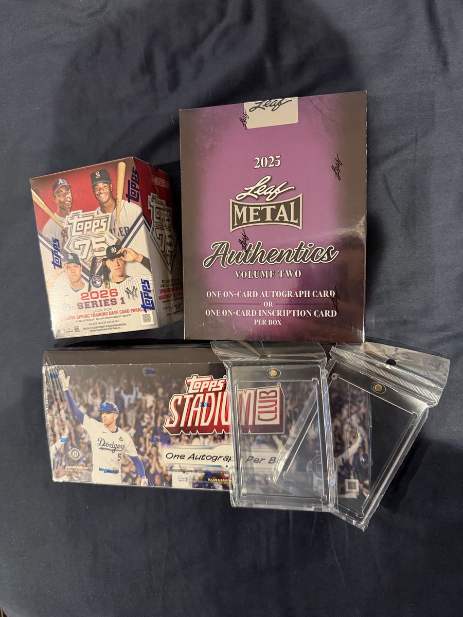 今日はtoppsのトレカ感謝祭行ってきた⚾️。凄い並んだ上に目当ては