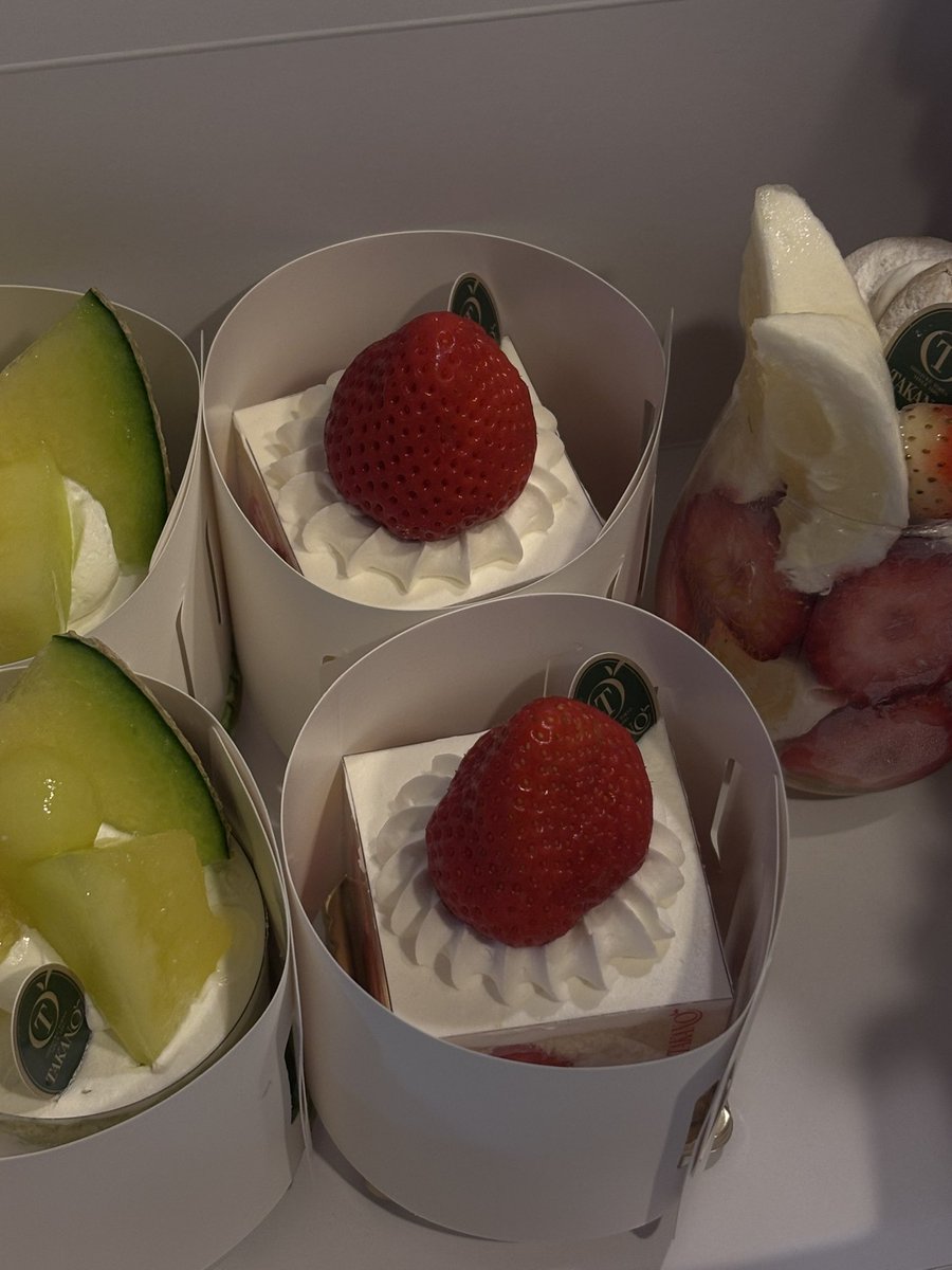 Atest3anGre's tweet photo. 昨日はお誕生日でした https://t.co/uFfJkwQTmq