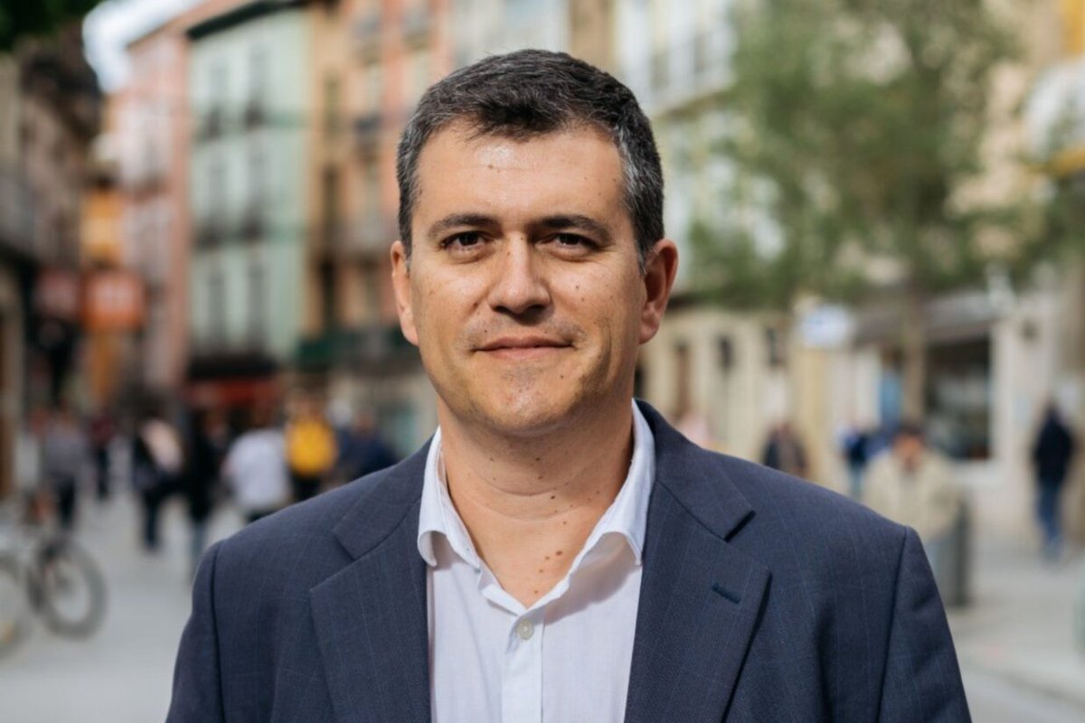 🥹 Día triste para #Aragón y para todas las gentes de bien 

⬛️ Fallece Joaquín Palacín, presidente de <a href="/chunta/">Chunta Aragonesista</a> 

👉 Siempre comprometido con un futuro mejor para nuestro pueblos

🙏 Muitas grazias, compañer