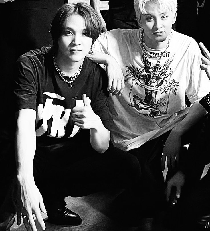 wtrmelonsun's tweet photo. markhyuck lokal au

106  + 94

"Ibas, real men don’t want boys.”
“Jangan jd kaum kotor, aska." 
Tapi bukannya jatuh cinta nggak pernah bisa dikendalikan? dan saat bersama, kita bisa membuat 200. https://t.co/HOr014Td2u