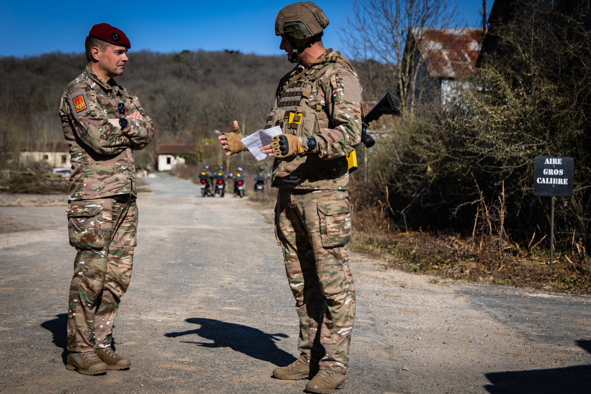 121e régiment du Train tweet media