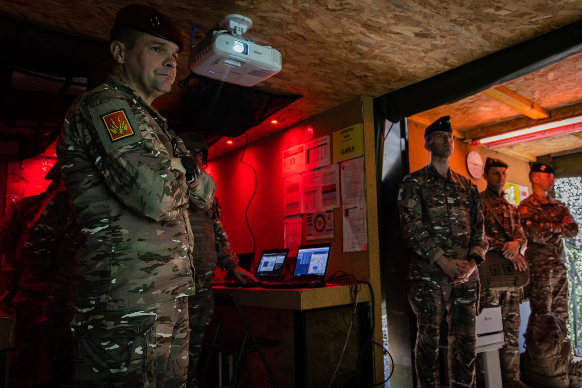 121e régiment du Train tweet media