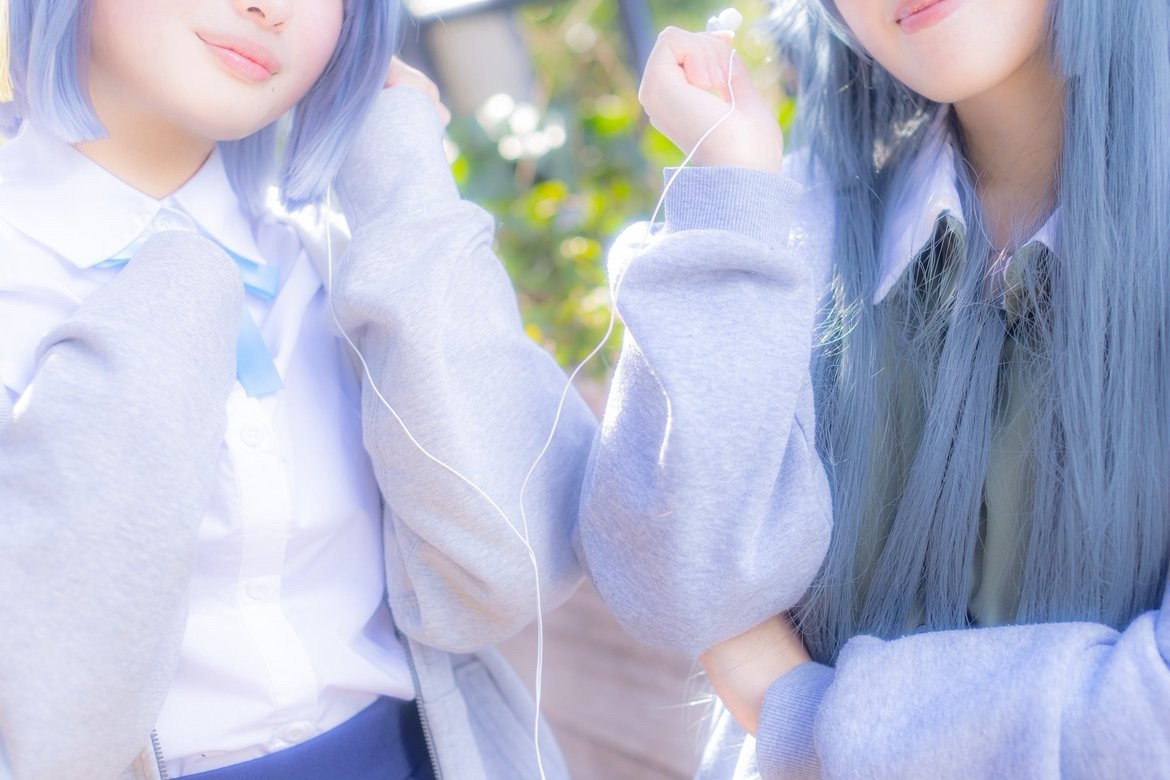 cos
学園アイドルマスター

秦谷美鈴 / 月村手毬

　　　　「美鈴、この曲聴いて！」

「まあ、いい曲ですね」

#アコスタ池袋