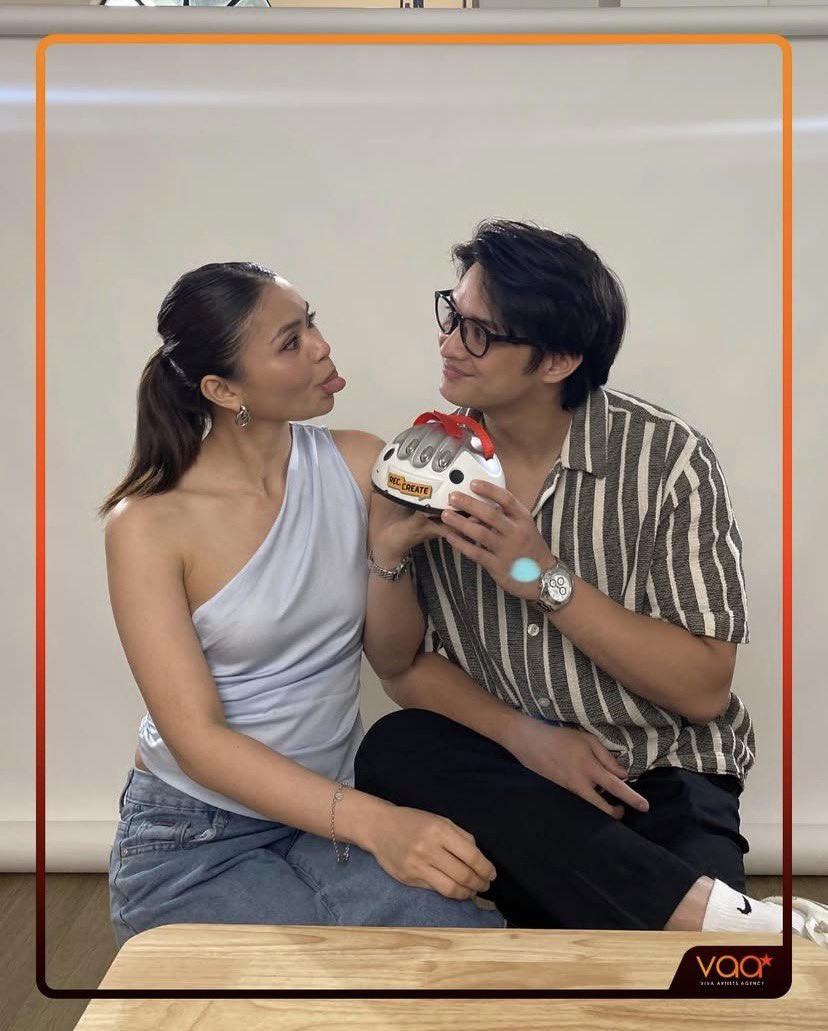 aotdadaptation's tweet photo. 🤭🫣

📸 VAA

#AubreyCaraan #LanceCarr #AvenuesOfTheDiamond https://t.co/ScG1WCHxPZ
