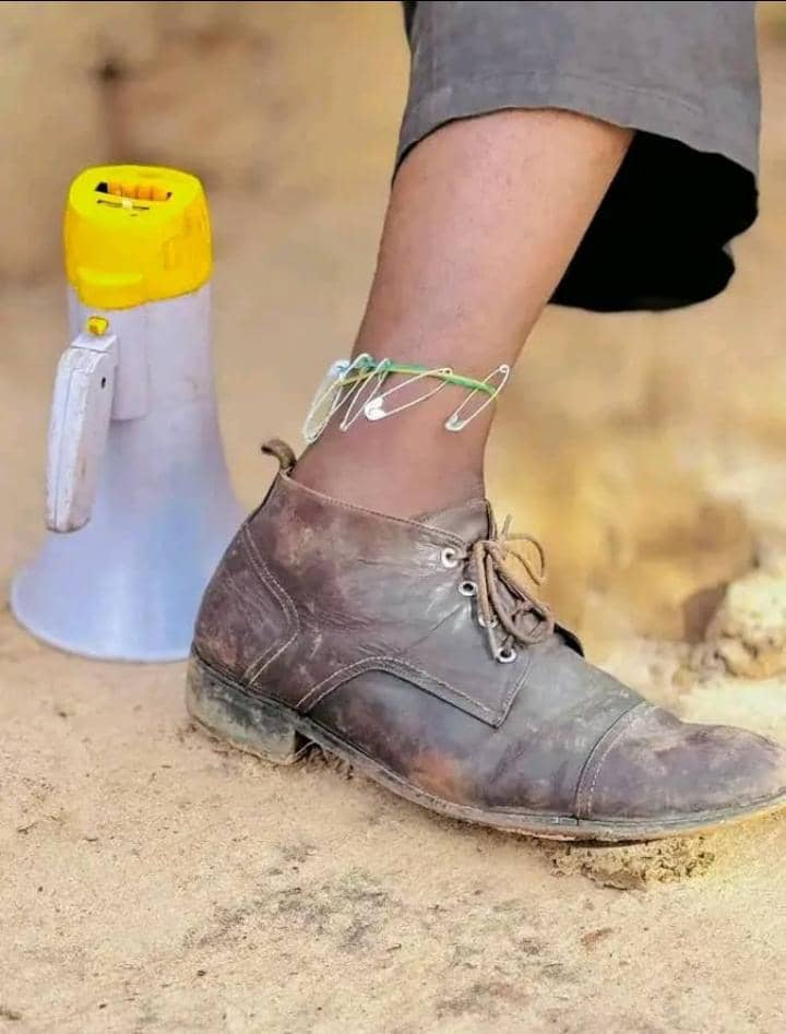 Pacy257's tweet photo. @Sir_Umuhirwaa2 Twikingira en même temps twumvirizako tutaribwa🤣 https://t.co/n8fraaPj3o