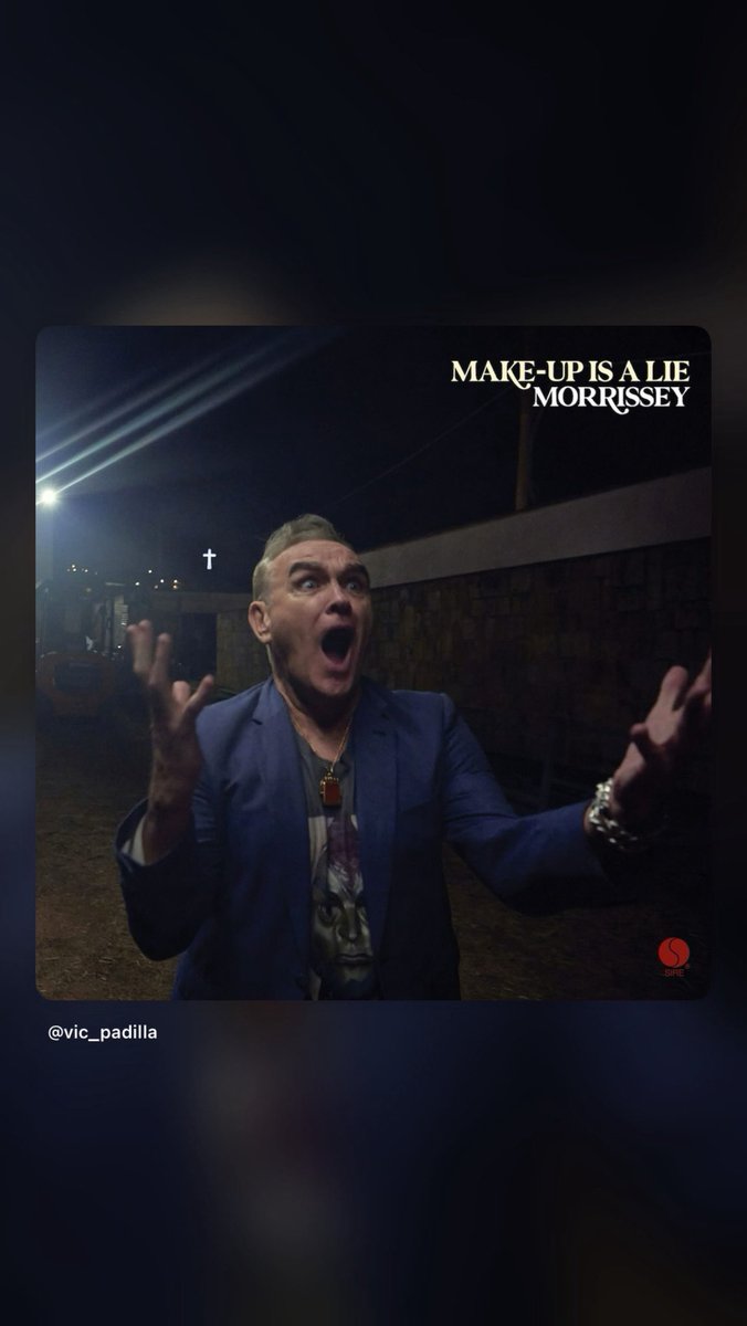 InHonorTo's tweet photo. Acaba de salir el nuevo disco de Morrissey Make-Up Is a Lie
El mismo genio melancólico que nació con The Smiths y el mismo artista que sigue dejando esperando a México.
Lo odio… lo amo.
#Morrissey #MakeUpIsALie #MozIsBack #MozEnMexico
 https://t.co/wKdw4tFHwH https://t.co/ZsDvOLAoIF