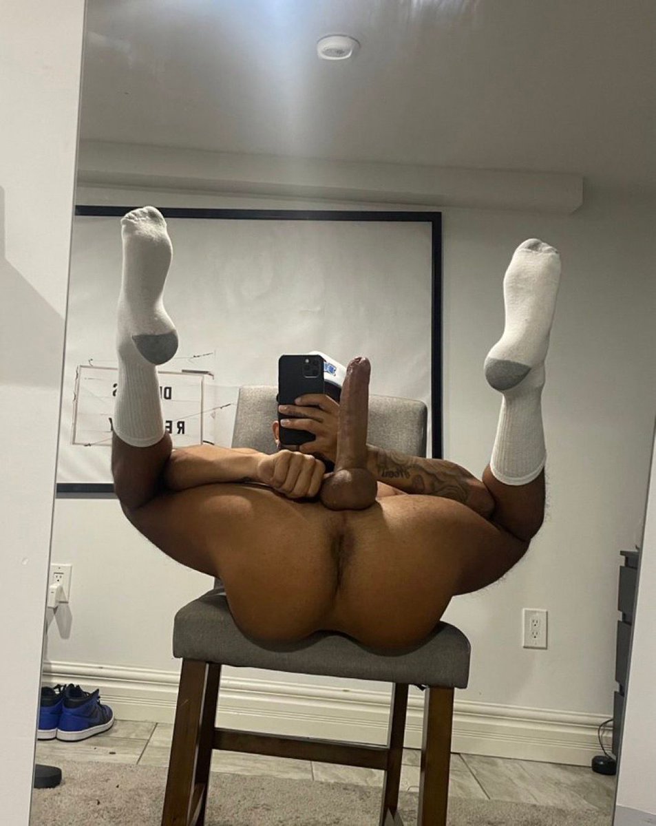 biggest_304's tweet photo. GYATT 🤯👀🔥 https://t.co/kLrmq0mIUY
