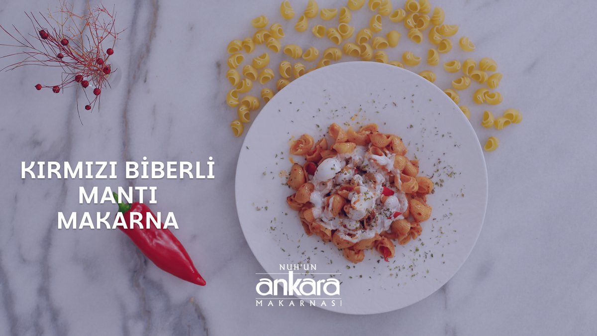 Kırmızı biberin kendine has rengini ve iştah açıcı lezzetini, mantı makarnanın doyuruculuğuyla buluşturmaya ne dersin? 🌶️🍝

Kırmızı Biberli Mantı Makarna, yoğun aroması ve her lokmada sunduğu o karakteristik tadıyla öğünlerine canlılık katıyor. Hem göze hem damağa hitap eden bu