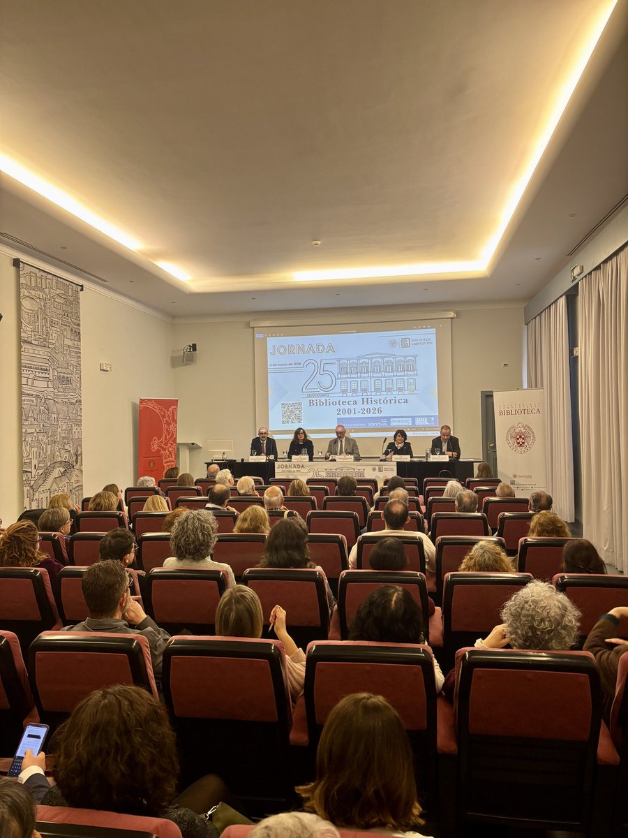 Biblioteca Complutense tweet media