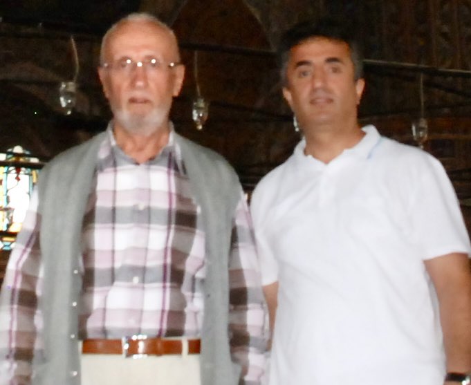 “İnnâ lillâhi ve innâ ileyhi râciûn.”
Canım babam Arif Doğan’ı kaybettik.
Dualarınızı esirgemezseniz çok sevinirim. 🙏Hayatımın en acı günlerinde babamın yanında ve cenazesinde olamamak ise yüreğimde tarifsiz bir yara ve derin bir acı olarak kaldı.Allah mekânını cennet eylesin,