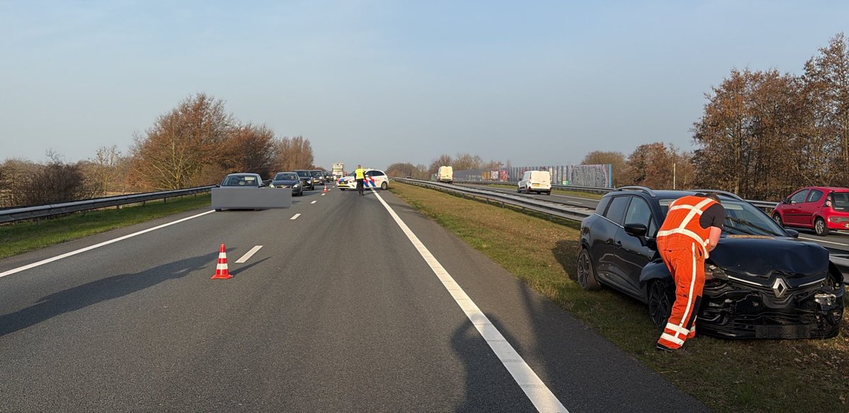 File door aanrijding op N31 bij Opeinde