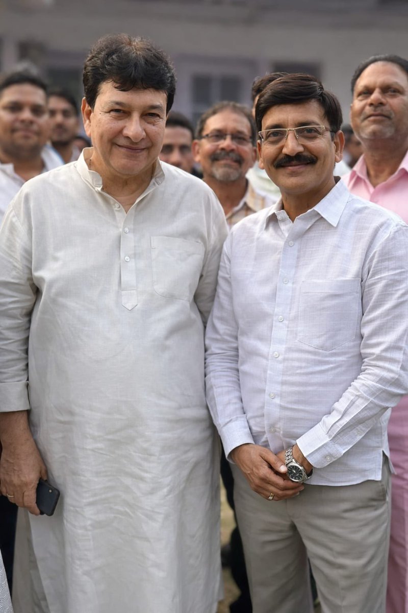 "विकास पुरुष एवं दिल्ली की राजनीति के आधार स्तंभ, पूर्व मंत्री श्री हारुन युसुफ जी को जन्मदिन की बहुत-बहुत बधाई। आपके कुशल नेतृत्व में दिल्ली ने प्रगति के जो आयाम स्थापित किए, वे सदैव स्मरणीय रहेंगे। आप सदैव स्वस्थ और प्रसन्न रहें, यही प्रार्थना है।"

<a href="/INCDelhi/">Delhi Congress</a> <a href="/haroonyusuf22/">Haroon Yusuf</a>