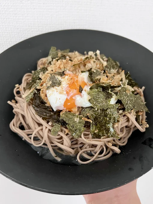 さっしーになると誓った私がもずく蕎麦を調理