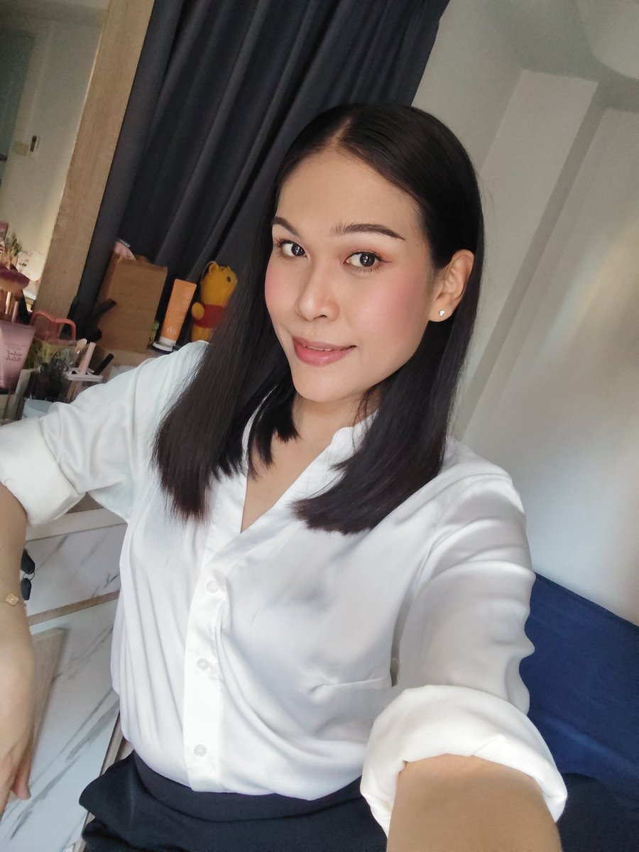 ออยลี่ tweet media