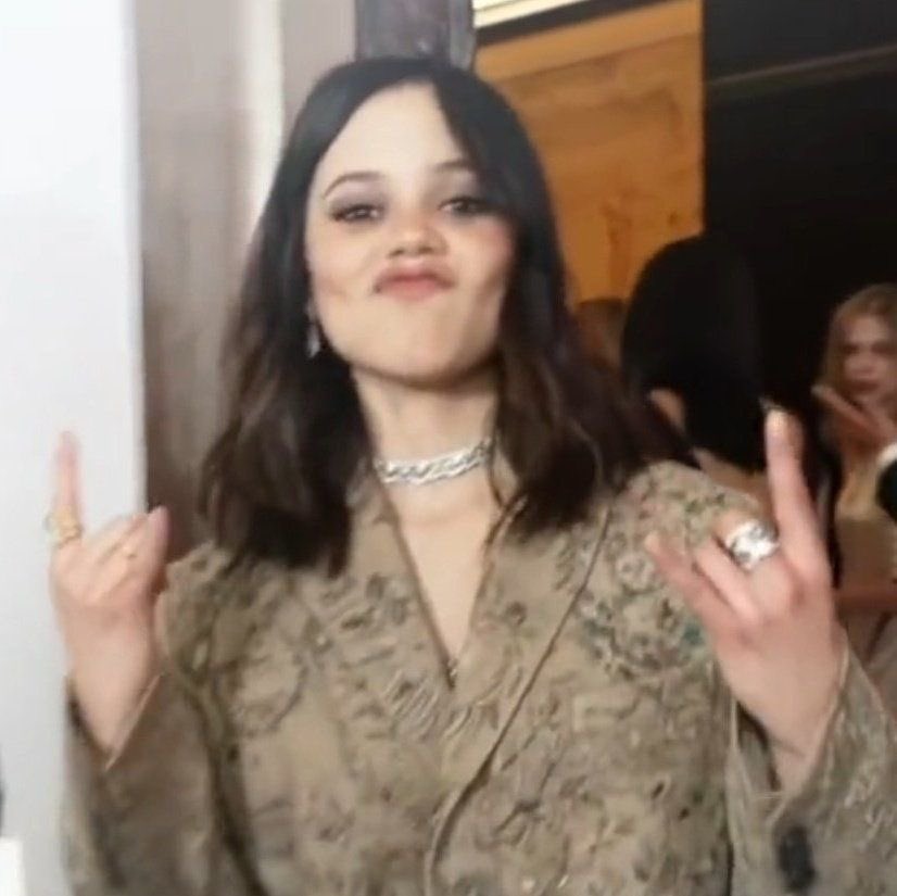 𝐈𝗟𝗟𝗬𝗔𝗡𝗔 𝐑𝗔𝗦𝗣𝗨𝗧𝗜𝗡 tweet media