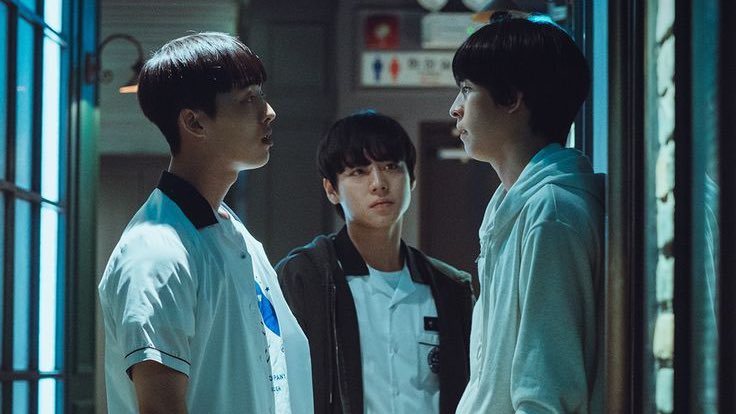 suhoya__'s tweet photo. 범석이가 수호에게 가장 하고싶었던 말이자 상처가 됐던 부분은 “다 너 같을 수 없다.” 아니었을런지
범석이는 시간이 지나도 벗어나지 못했던 학폭으로부터 안수호는 10분도 채 안돼서 사과 한마디 받아내곤 쫑내버렸고, 범석이에겐 억겁의 시간 같았던 고통과 울분을 수호는 이해하지 못하고 말렸음 https://t.co/vPOPcDuWqt