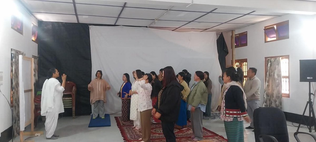 MyGovArunachal's tweet image. A four-day workshop on Yoga, Meditation, and Homestay Management has begun in Anini under The Art of Living, bringing together tourism stakeholders to explore how mindful living can enhance hospitality and promote #SustainableTourism.

#ExploreArunachal