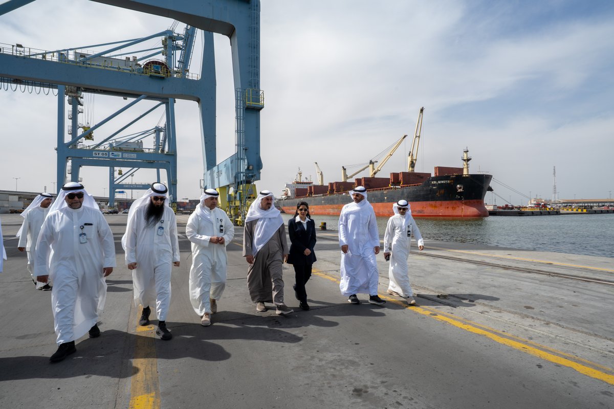 Kuna__fr's tweet image. Son Altesse le Premier ministre effectue une visite d'inspection au #port de #Chuwaikh

kuna.net.kw/ArticleDetails…

#KOWEIT #KUNA