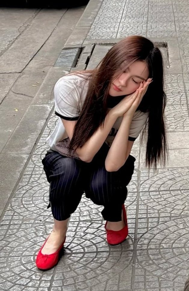 A Cat copying another Cat😼

#primiily <a href="/primiily1_/">primiily</a>