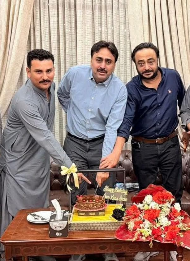 It was a wonderful moment to see brother Chief sardar Babal Khan Shoro and Murshid sain Ali Haider shah celebrating together and cutting cake in honorof such a respectd personality. Moments like these  reflect friendship , unity, and mutual respect ❤️🤩
<a href="/jamkhanshoro/">jam khan shoro</a>