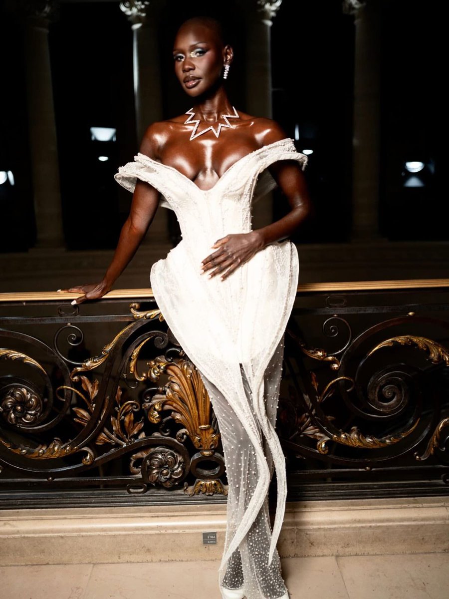 THE FASHION RESOURCE tweet media