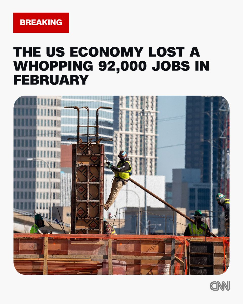 CNN Breaking News tweet media