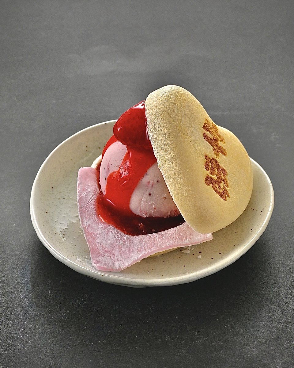 赤身焼肉のカリスマ 牛恋【公式】 tweet media