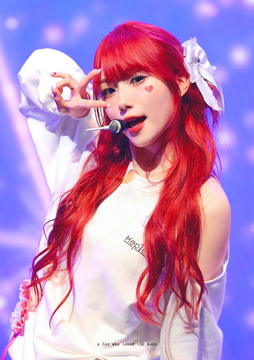 つきつね tweet media