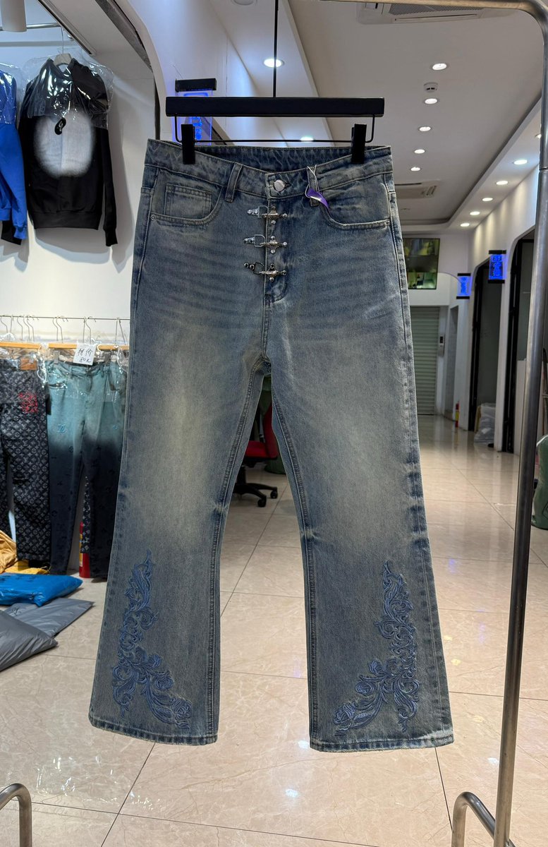 HarrisonReiqnz's tweet photo. Top Quality Baggy Jeans 🛍️

28,000🏷️

📍 Port harcourt,Rivers state
Nationwide delivery 📦 ✅ https://t.co/sOYdtShGEh