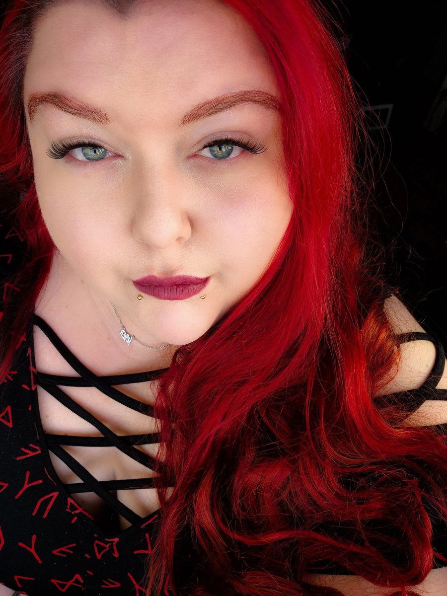 ᛒellᚱùnya tweet media