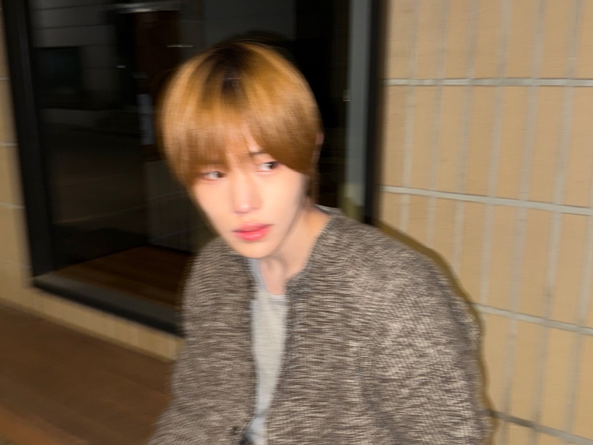 [#JUNGBIN]
오늘은 꽤 춥군요
#POW #파우 #정빈 #ComeTrue #컴트루