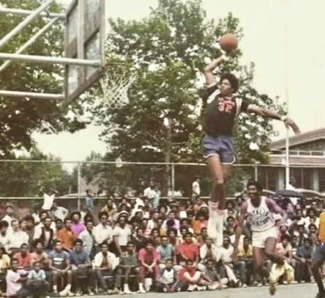 erecasner's tweet photo. I wonder if Doc @JuliusErving got Frequent Flyer miles while flying at Rucker Park?
This has to be THE most ridiculous picture of a dunk that I have ever seen,
Donโt know if itโs the camera angle, enhanced photo or what but this is sick.
#CallTheDoctor๐ https://t.co/p0mNuxY4ip
